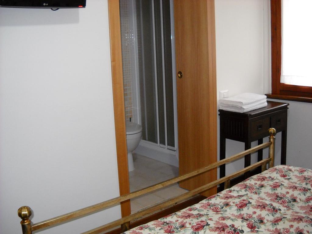Hotel Domomea Quartu SantʼElena Habitación foto