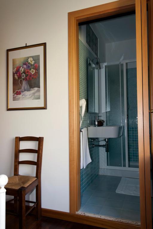 Hotel Domomea Quartu SantʼElena Habitación foto